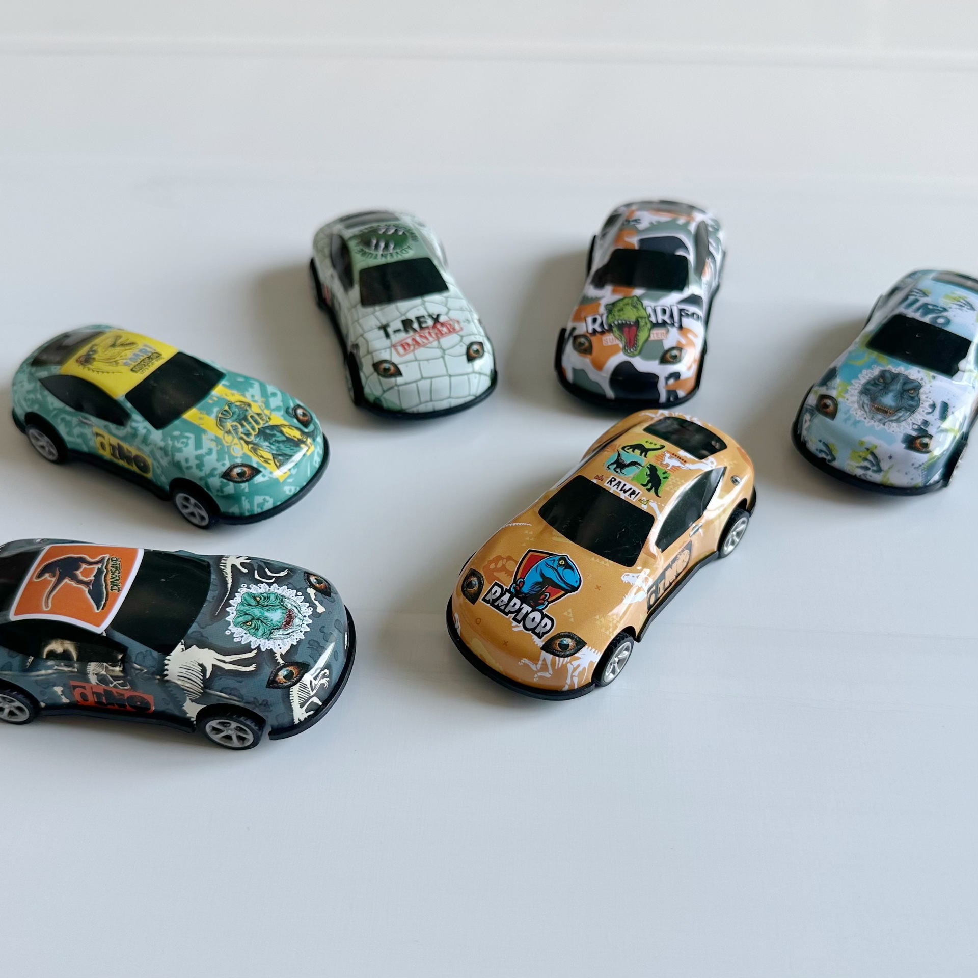 Coches de aleación mini coches de juguetes para niños al por mayor puestos de carga de azúcar modelo de automóvil de simulación