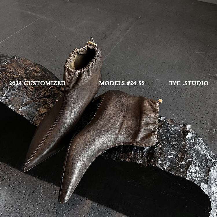 Demi-season fashionable low boots pointed-toe