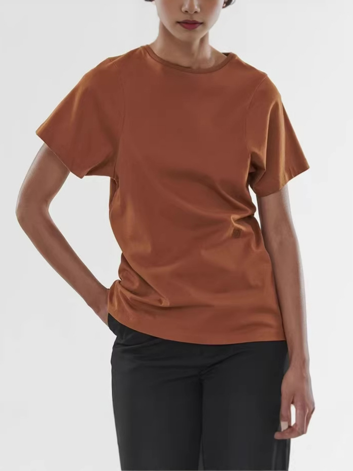 Organic eco-cotton T-shirt with strong structured sleeves