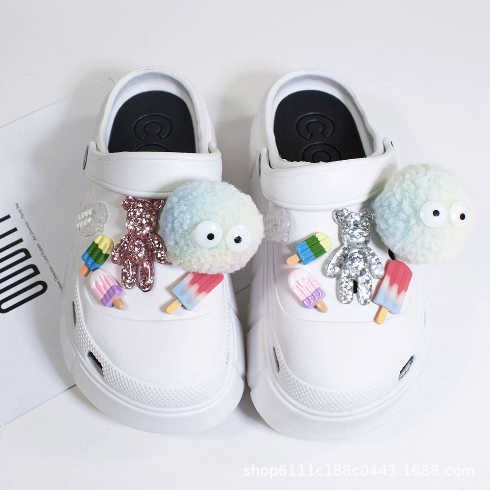 Creative cute accessory, removable footwear buckle, DIY, gradient