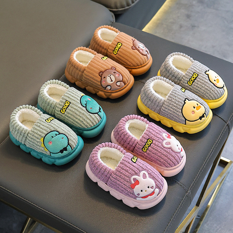 Otoño y invierno bolsas de zapatos de talón de algodón para niños y niñas, zapatillas de algodón para padres y niños pequeños y grandes.