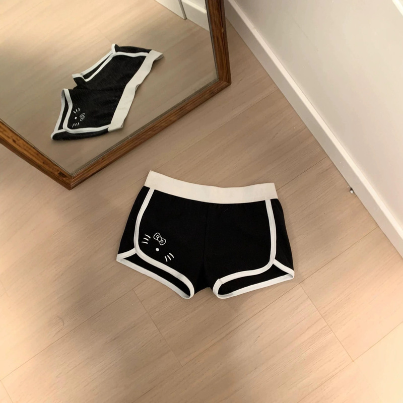 Sports Pants for Students, Cherry Blossom Girl Shorts, Summer Trendy Slim-Fit Sweatpants, Casual Hip-Hugging Gym Shorts, Cute for Outdoor Wear