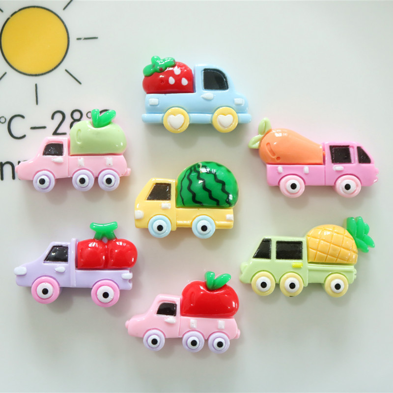 Lin point jewelry bright face resin fruit car accessories wholesale hole shoes key chain pendant decoration materials