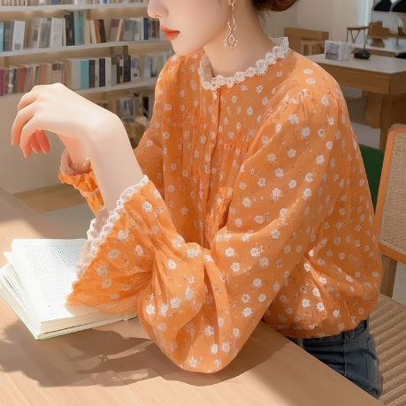 2025 Spring New Orange Floral Shirt Mogo Fish Yuan Chuang French Dopamine Unique Good-looking Lace Small Shirt