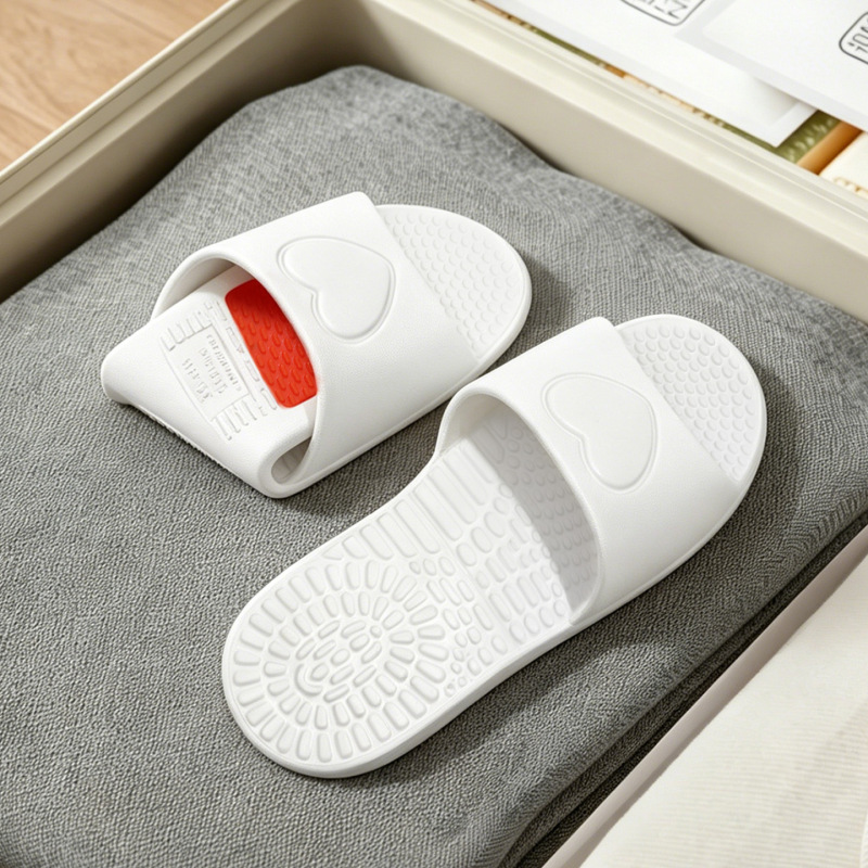 Travel Essentials: New Foldable Slippers, Wear-Resistant and Non-Slip, Portable Slippers for Couples Traveling in Summer Travel Essentials: New Foldable Slippers, Wear-Resistant and Non-Slip, Portable Slippers for Couples Traveling in Summer