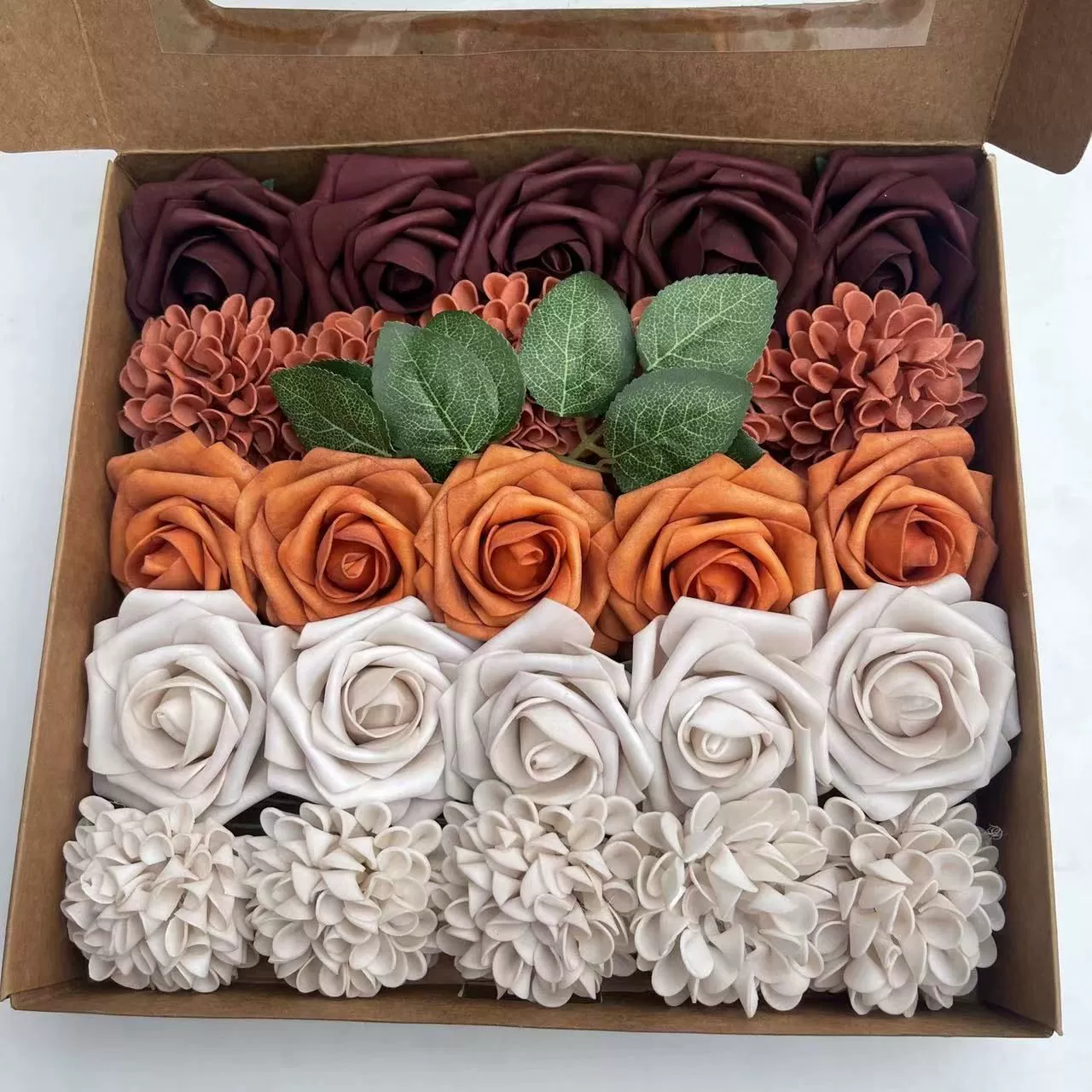 Manufacturer of cross-border simulated roses and fake flower bouquets for DIY wedding bouquets, engagement parties, tabletop decorations and arrangements
