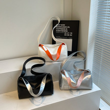 大容量时尚质感休闲2024新款潮流时尚通勤斜挎包撞色单肩托特女包