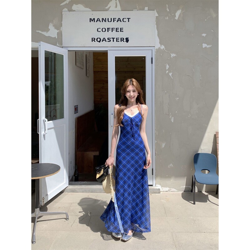 Blue Plaid V-Neck Suspender Dress for Women, Summer Lace Patchwork Slim-Fit Dress, Vacation Style, Waist-Cinching A-Line Long Dress