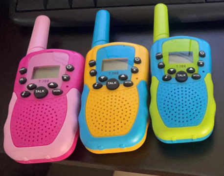 Comercio exterior T388 niños walkie-talkie al aire libre actividades entre padres e hijos mini walkie-talkie de mano walkie-talkie inalámbrico