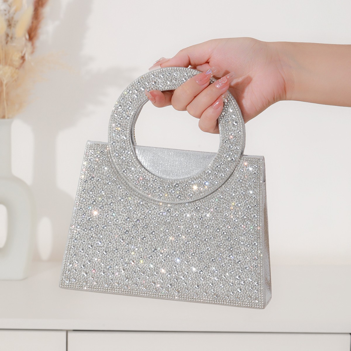 Borsa a tracolla Design Sense Premium con strass effetto diamante lucido, ideale per matrimoni e feste._voghion.com