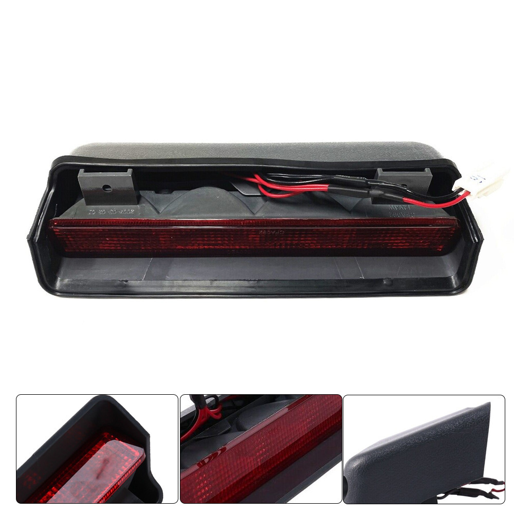 Aplicable a Mitsubishi Cheetah Black King Striker V31 V32 V33 Luz de freno de alto nivel Luz de advertencia trasera Luz de parada