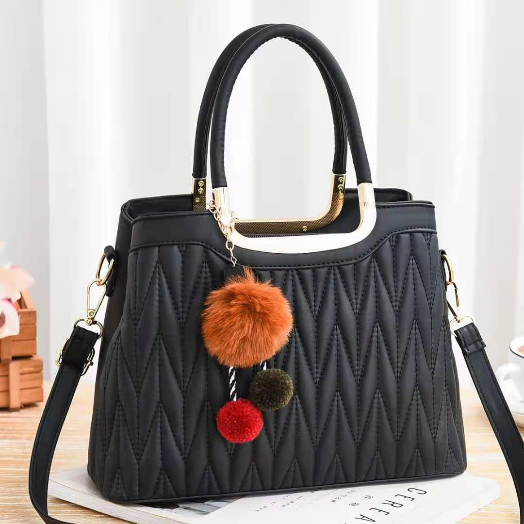 Large-Capacity Lady Messenger Bag 3