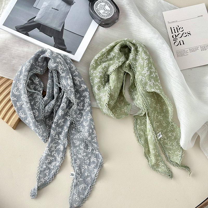 Turbante de alta calidad en un triángulo nuevo bufandas de flores de primavera y otoño bufandas de algodón y lino bufandas de seda al por mayor