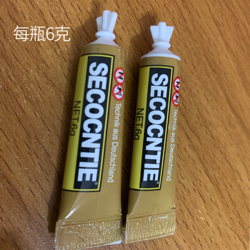 Fast-setting metal and glass adhesive, high-strength liquid glue, tile adhesive, no-nail adhesive, tile mortar, strong adhesion, does not fall off.
