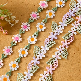 花边;布贴;网眼布