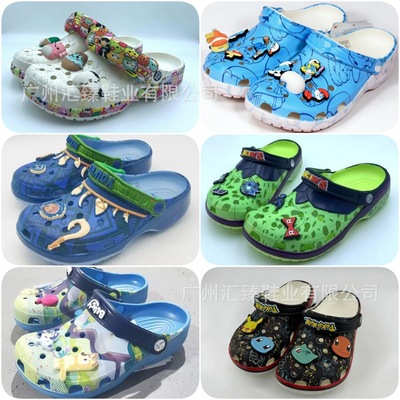 Мультяшные комфортные тапочки в стиле Crocs, дышащая пляжная обувь, семейный стиль, закрытый носок