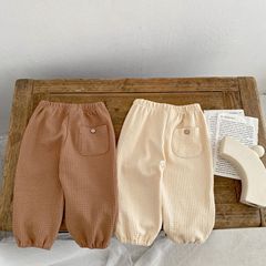 New Autumn 2023 Baby and Children's Unisex Pants for Boys and Girls, Striped Footed Pants, Versatile Loose and Fashionable