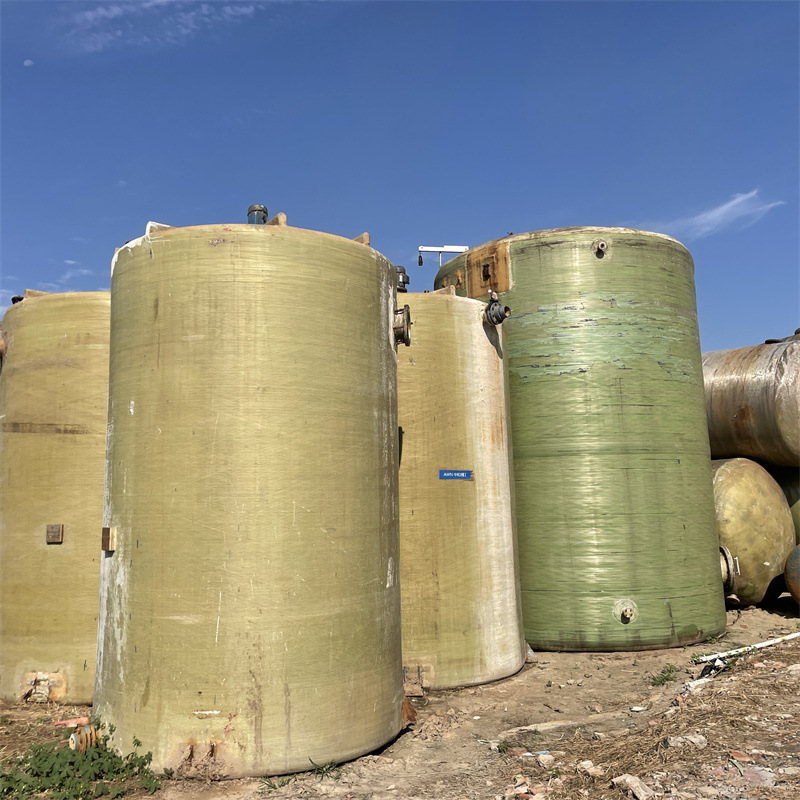 销售二手玻璃钢储罐  工业储存设备 立式液体酸碱储存罐