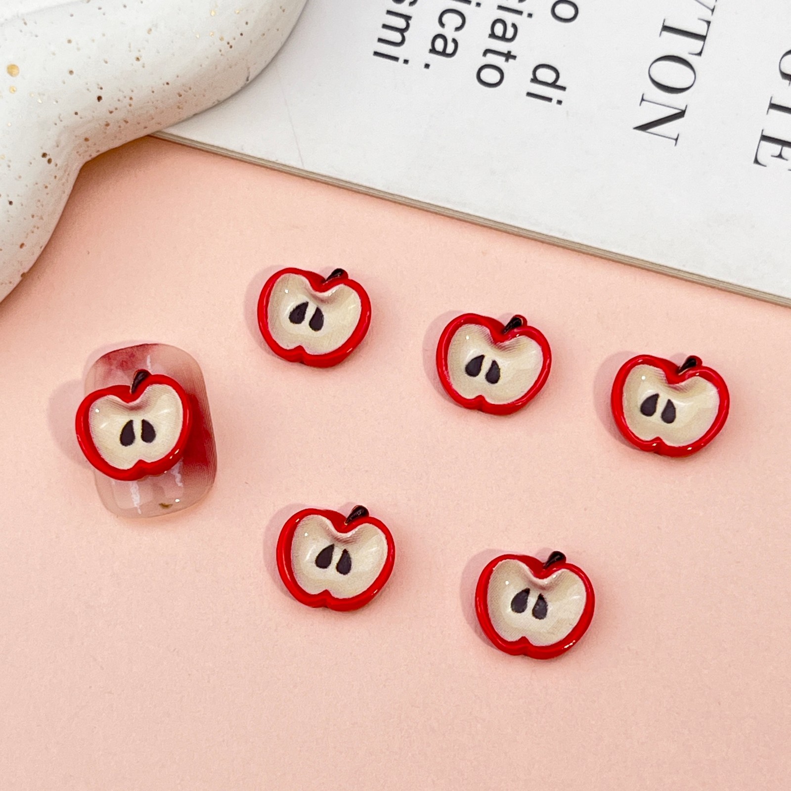 2025#05 사과를 오목하게 썰어주세요