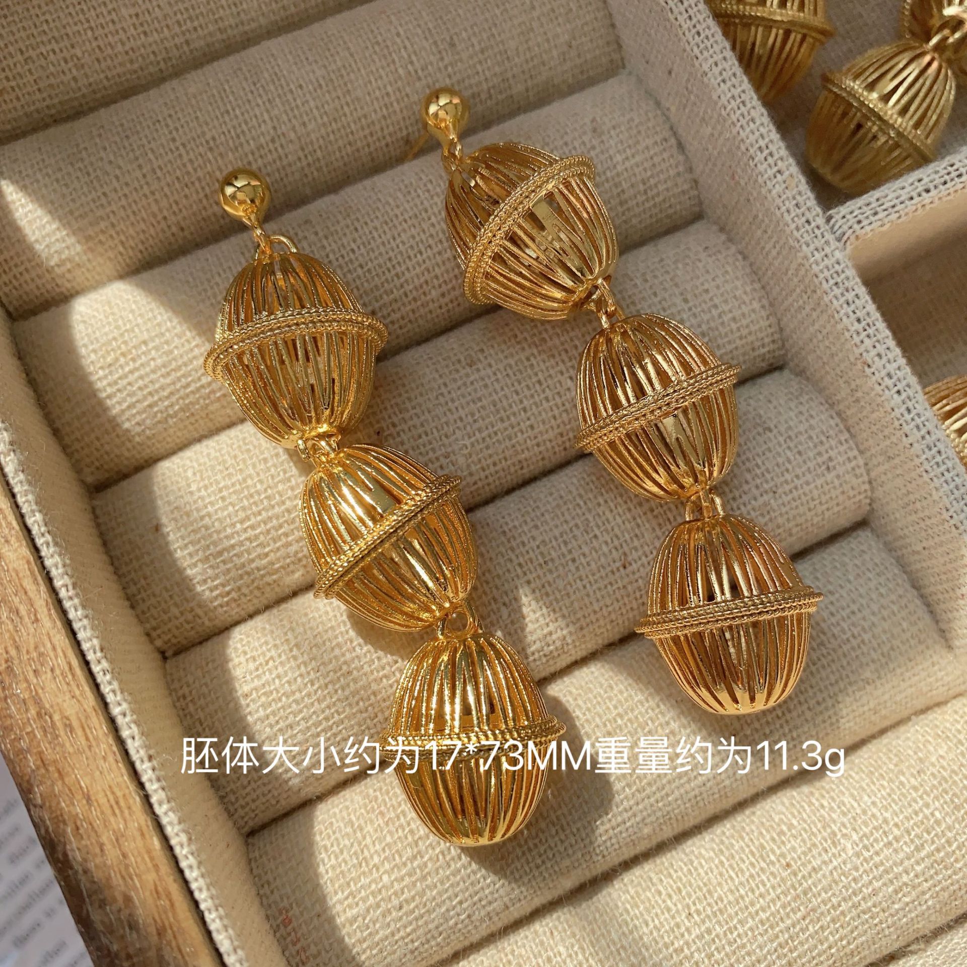 Lantern Earrings Ethnic Style Long Earrings Hollow Personality Niche French Retro Exquisite High-end Earrings For Women