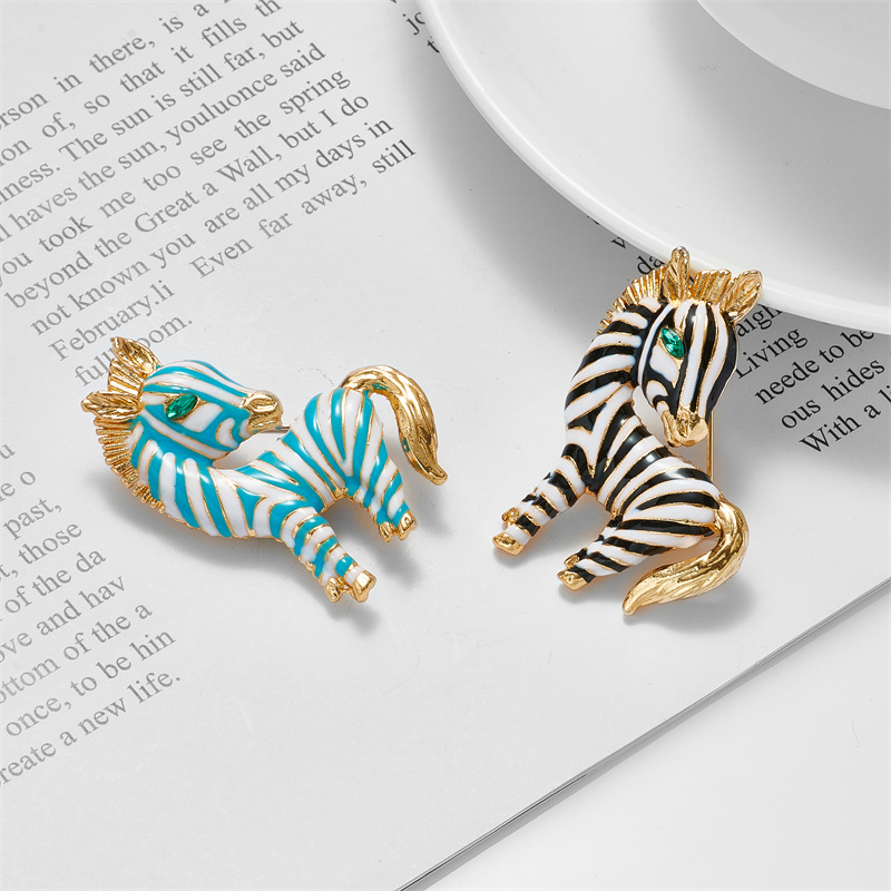 Vintage Style Zebra Alloy Enamel Unisex Brooches display picture 1