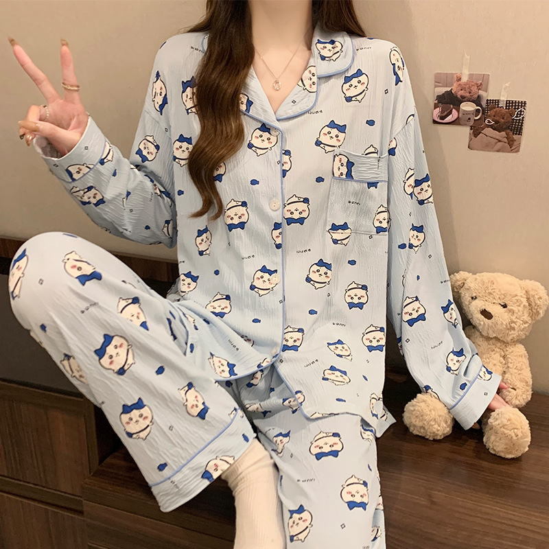 蝶結びのさくらんぼのプリントの女性のパジャマの春と秋の新型のカーディガンの長袖のズボンの部屋の服のスーツは実際に卸売りをたたきます。|undefined
