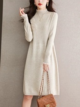 2025新款半高领加绒加厚中长款连衣裙女秋冬时尚针织衫打底毛衣裙