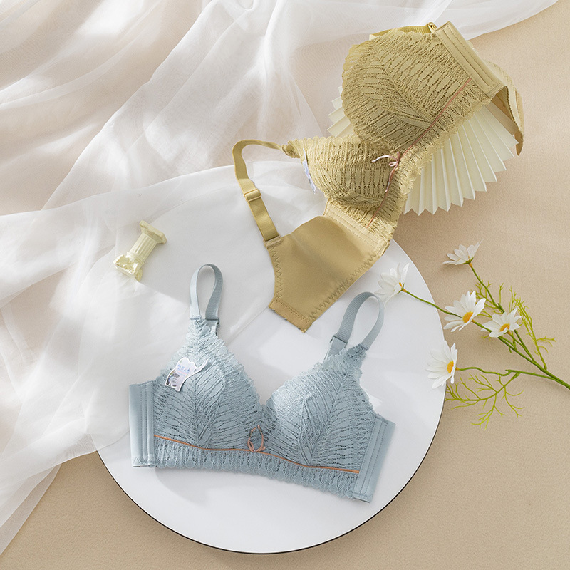 Sexy Lace Ab Thin Cup Adjustable Bra Non-Magnetic Can Be Used by Digitals Factory Push-Up Non-Wired Three-Breasted Bra