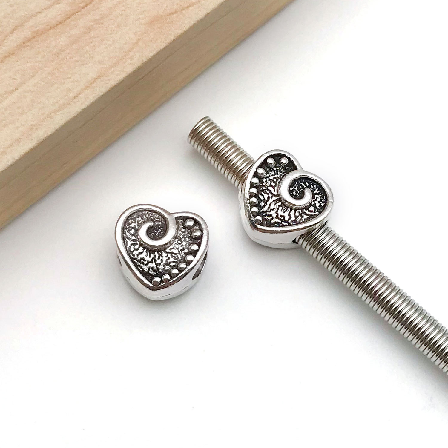 13863-古银锌合金爱心潘家大孔珠10x10-2.1g