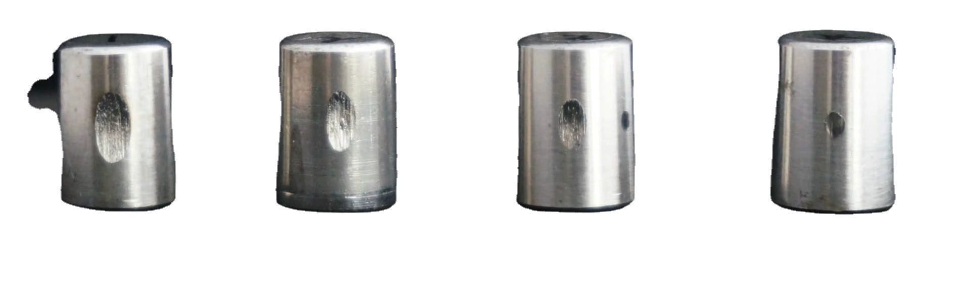 Масляная присадка Т-6538 повышает износостойкость и смазку, удаляет масляные отложения и углеродистые отложения, а также обрабатывает сожженное масло.