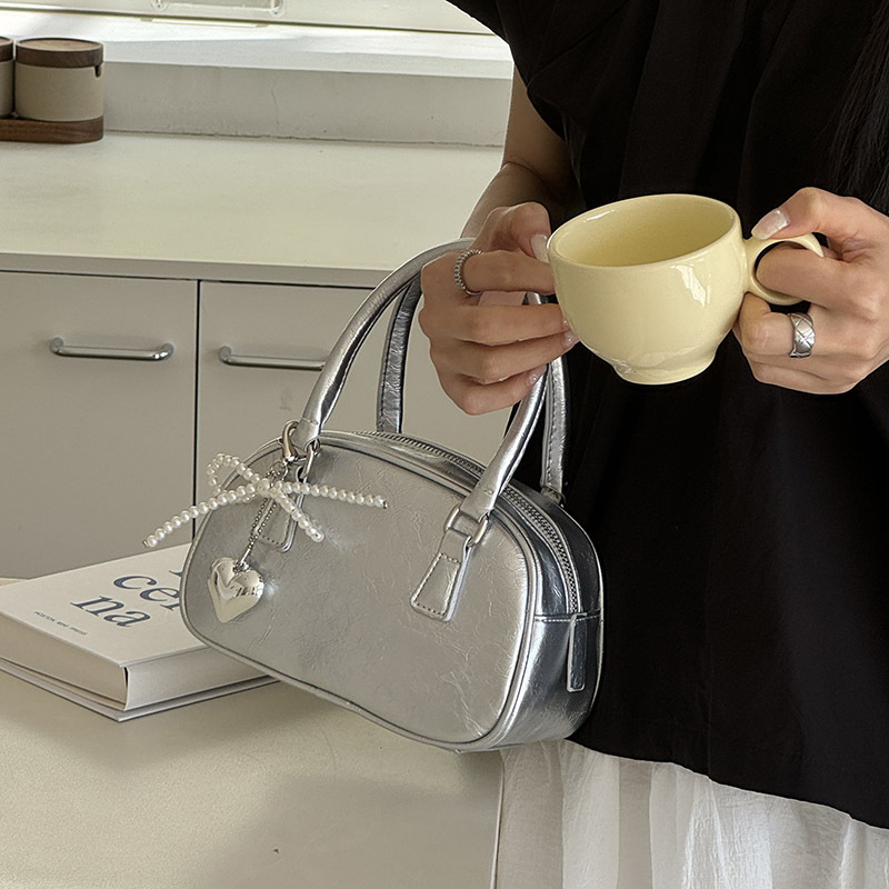 Korean 2024 Niche Design Portable Small Square Bag Women's Exquisite All-match Crossbody Bowling Bag Small Bag