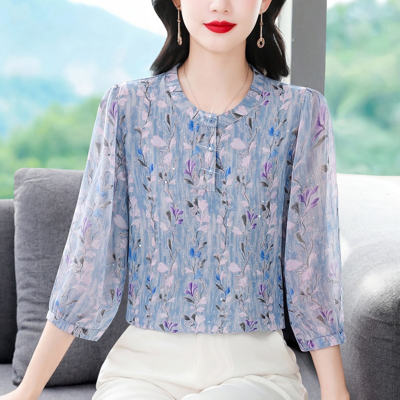 Summer fashionable elegant shirt