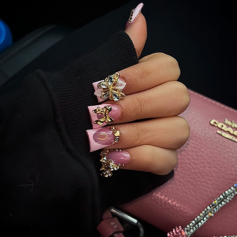 Cross-Border Hot-Selling Duckbill Fake Nails, Fashionable and Luxurious Gold Butterfly Diamond Design, Wearable Nail Polish Finished Products Wholesale Cross-Border Hot-Selling Duckbill Fake Nails, Fashionable and Luxurious Gold Butterfly Diamond Design, Wearable Nail Polish Finished Products Wholesale