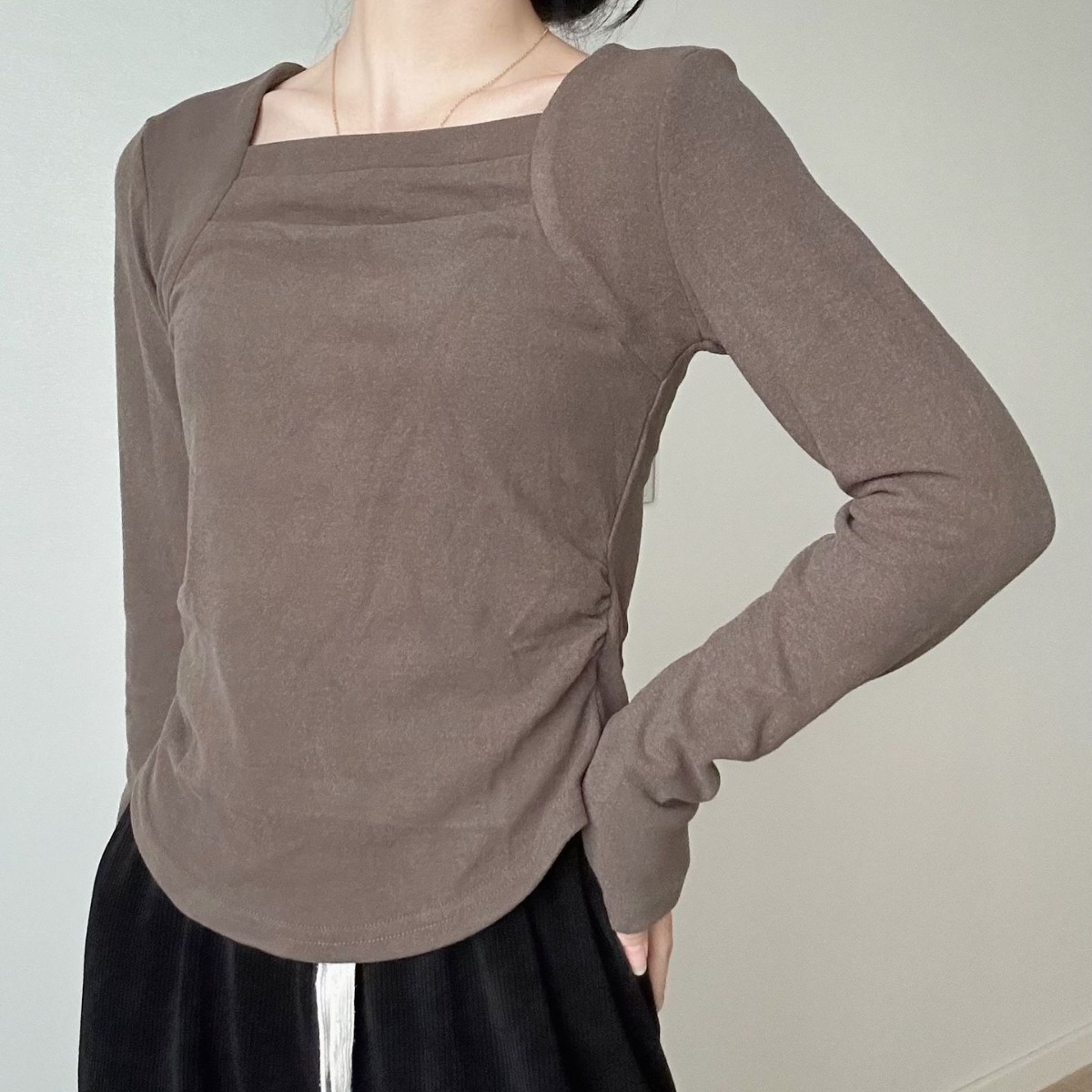 Estilo coreano chica de terciopelo Otoño e Invierno nueva ropa dulce cuello cuadrado plisado cálido bottoming camisa cintura-apretado todo a juego para las mujeres