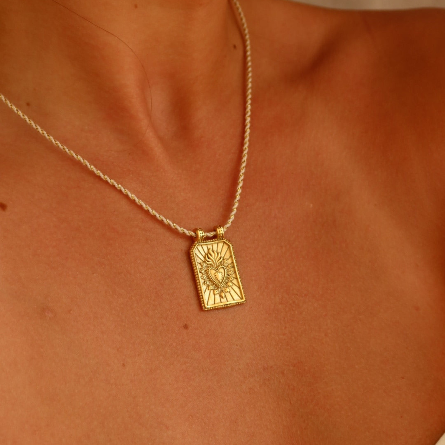 rope Chain Material No Chain Chain Type Simple Style Geometric Heart Shape 18K Gold Plated Rope No Chain Pendant Necklaces Wholesale
