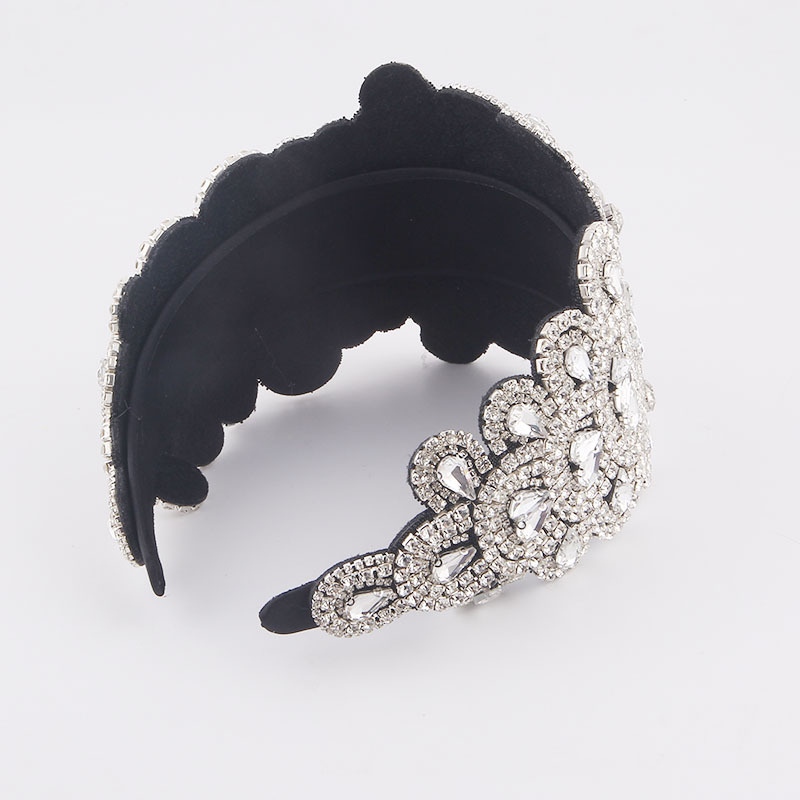 Fashion Baroque Full Of Diamonds Retro Headband display picture 5
