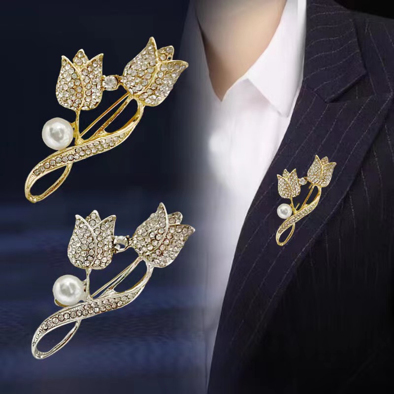 Fashionable brooch