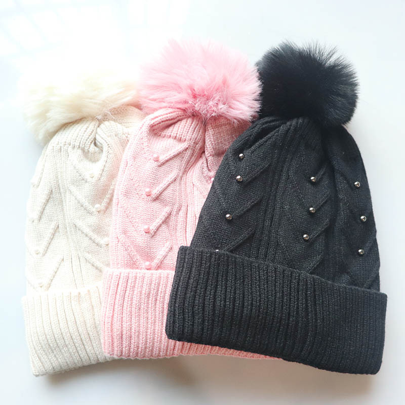 Women's Simple Style Solid Color Crimping Wool Cap display picture 1