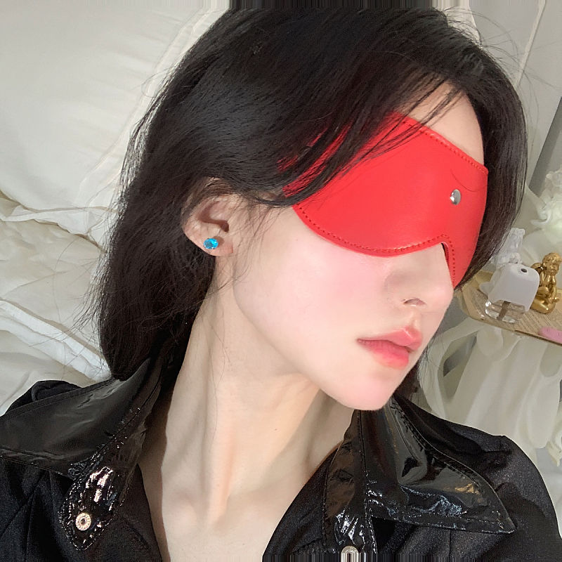 PU Leather Fox Eye Mask for Adults, Black and Red, Role-Play Costume Accessory — detail image 24