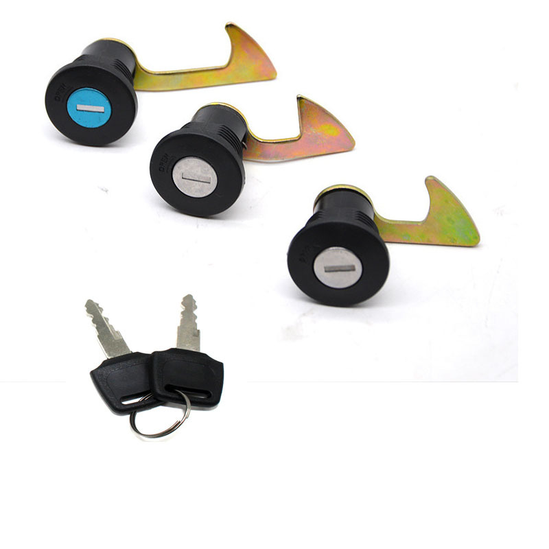 自动回位尾箱锁