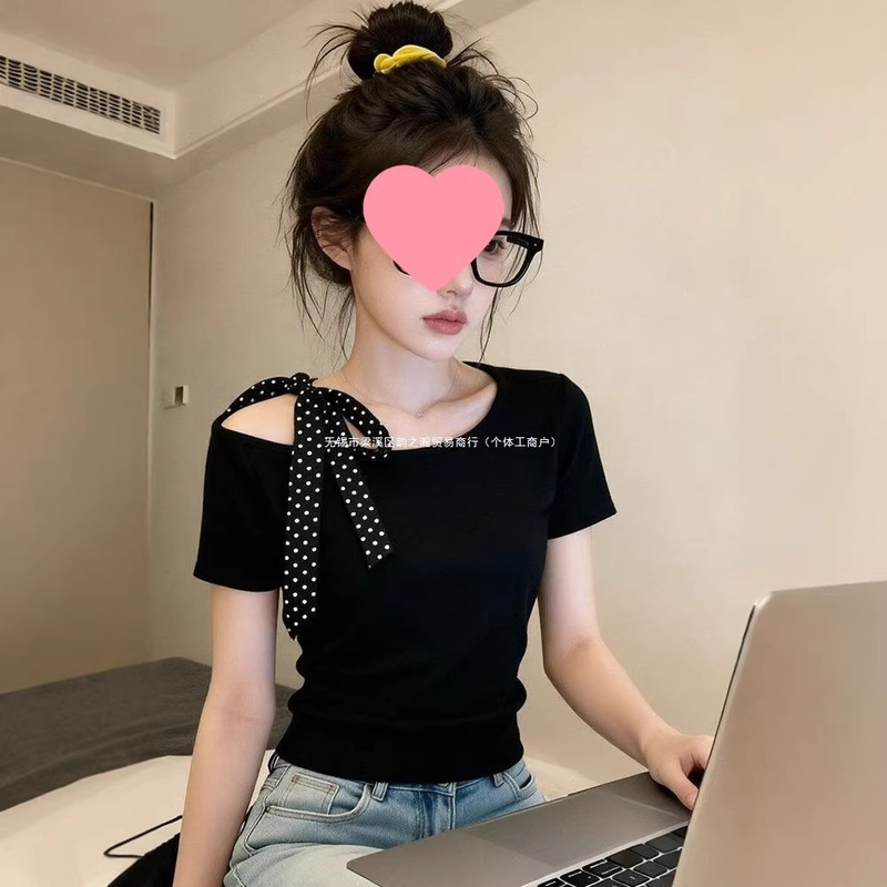 W0I Large Size French-Style Black Off-Shoulder Short-Sleeve T-Shirt for Women, 2026 Summer New Niche Polka Dot Tie Slimming Top W0I Large Size French-Style Black Off-Shoulder Short-Sleeve T-Shirt for Women, 2026 Summer New Niche Polka Dot Tie Slimming Top