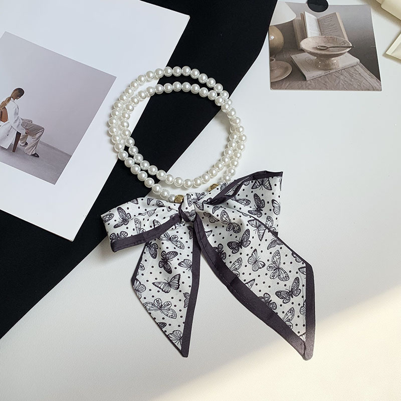 Pequeña bufandas para mujeres de verano 2025 collar de perlas retrógrado francés con bufandas de seda collar decoración clavícula variable correa