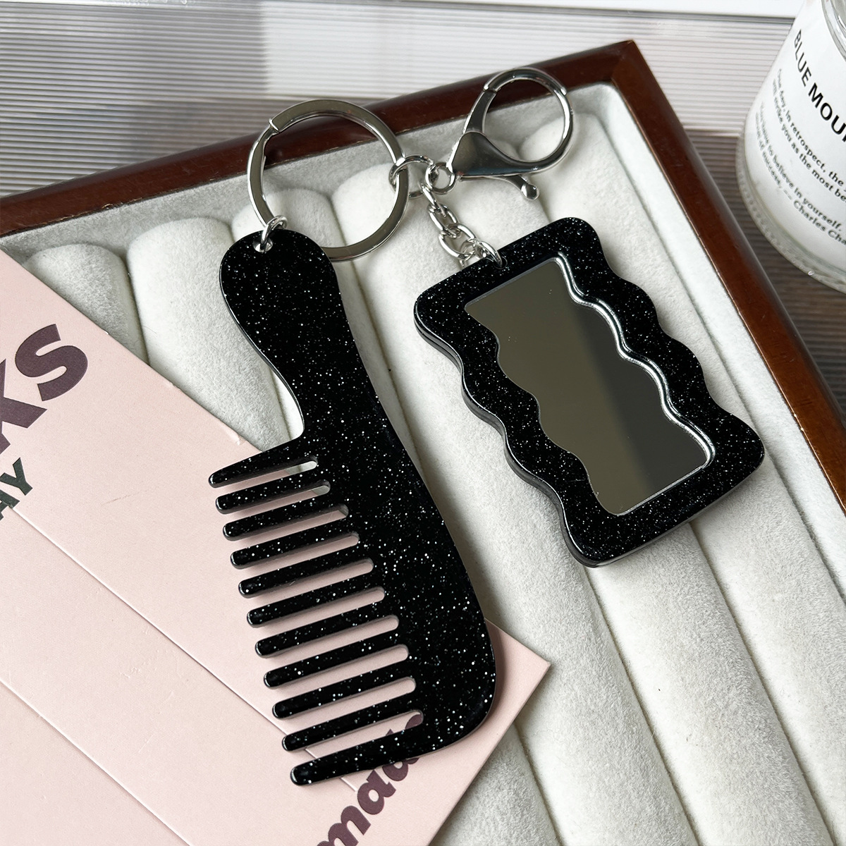Nuevo acrílico amor maquillaje espejo pein llavero polvo brillante sequilla bolsos colgantes joyas DIY colgantes