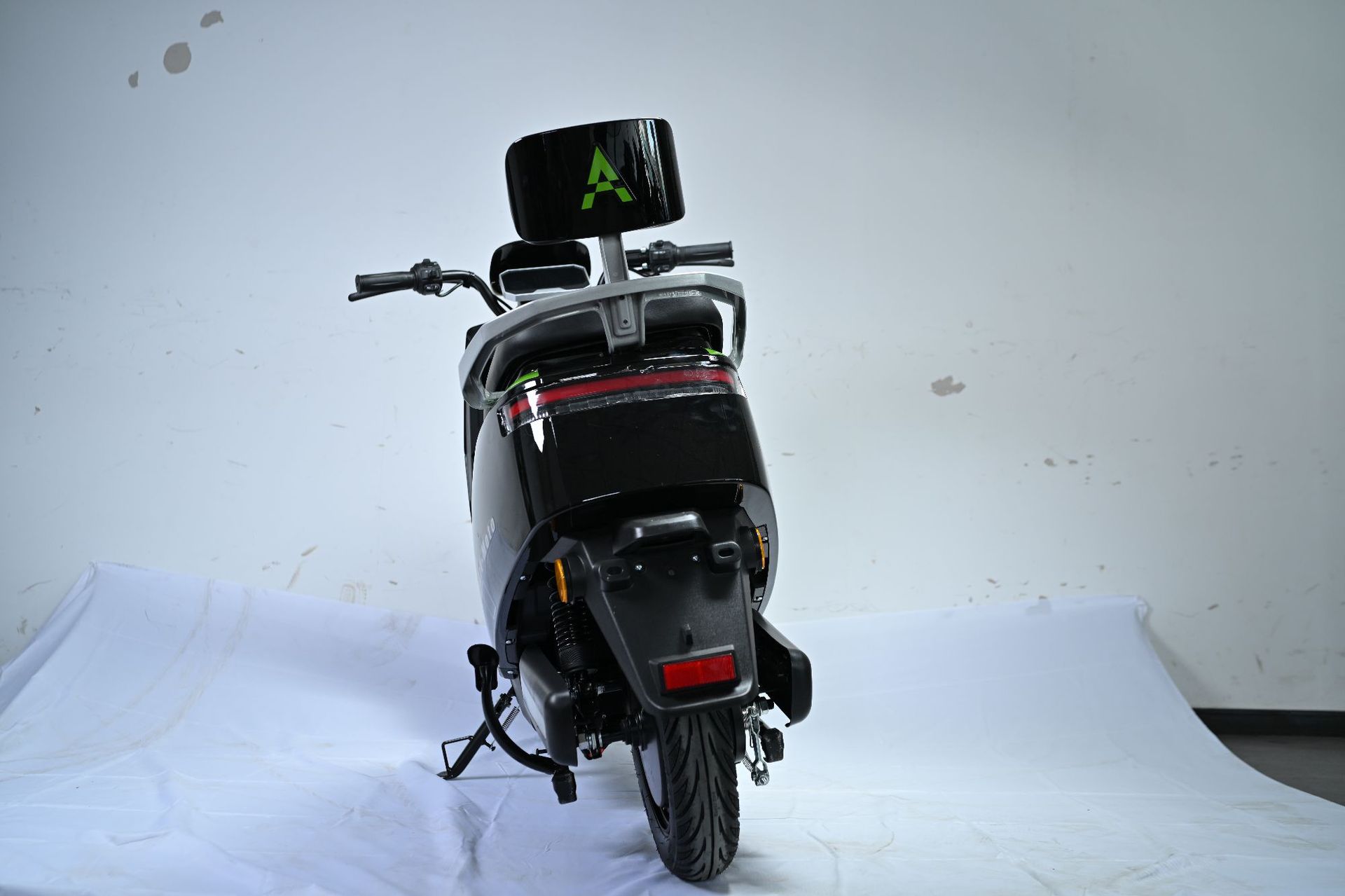 Cross-Border Best-Selling Affordable Electric Bicycles, Eu Compliant Electric Motorcycles, Adult-Specific Electric Bicycles