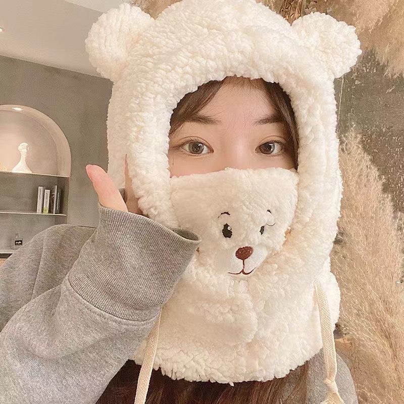 ぬいぐるみクマの帽子女性のための秋と冬 2025 新しいかわいい顔が見える小さな防風暖かい耳保護多用途プルオーバー帽子