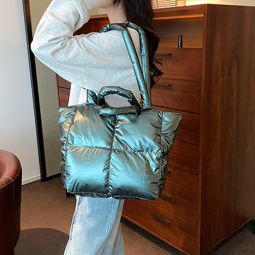  new Korean style simple contrasting color portable cotton clothing bag niche personality glossy western style large capacity shoulder bag