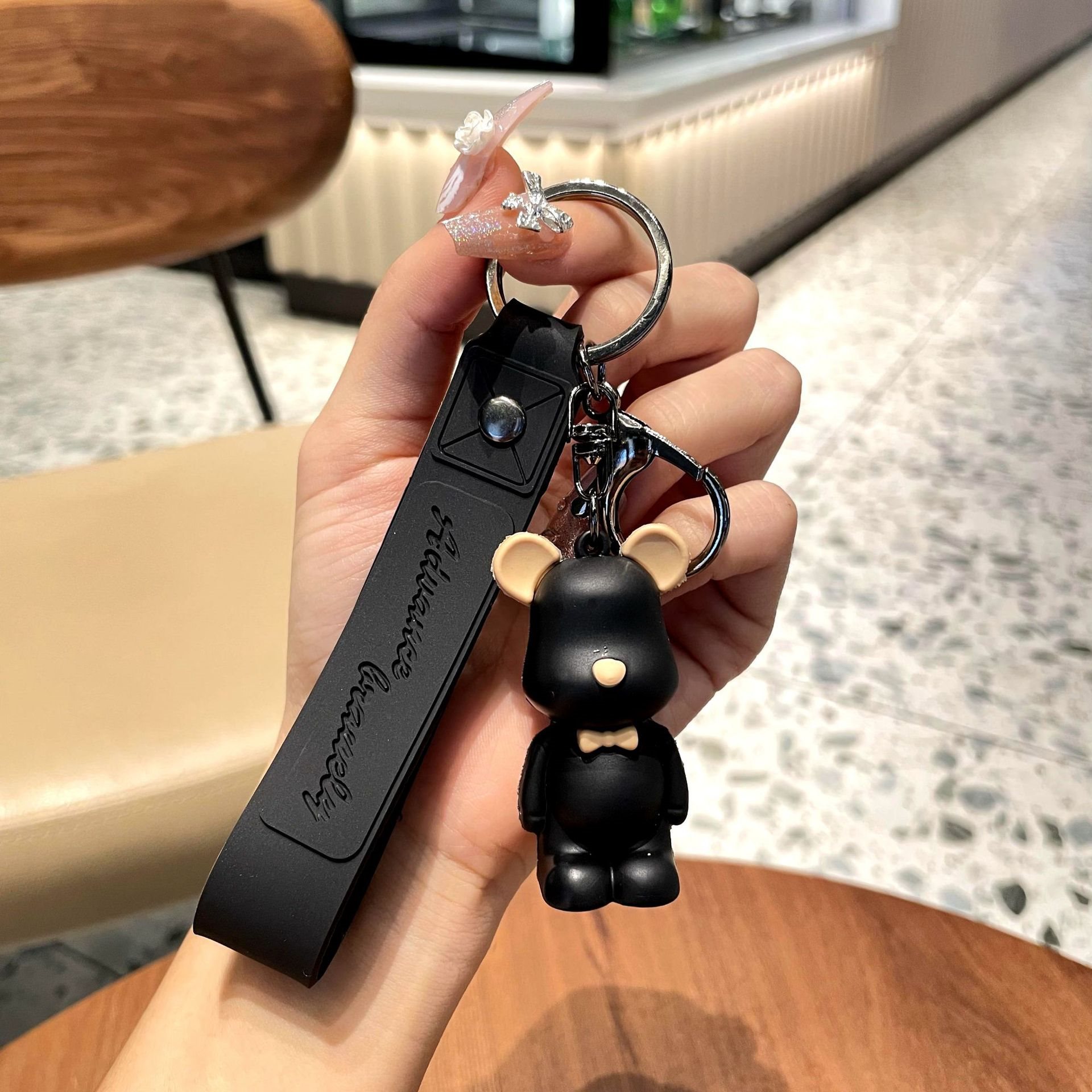 블랙 랍스터 걸쇠 가죽 코드 스타일