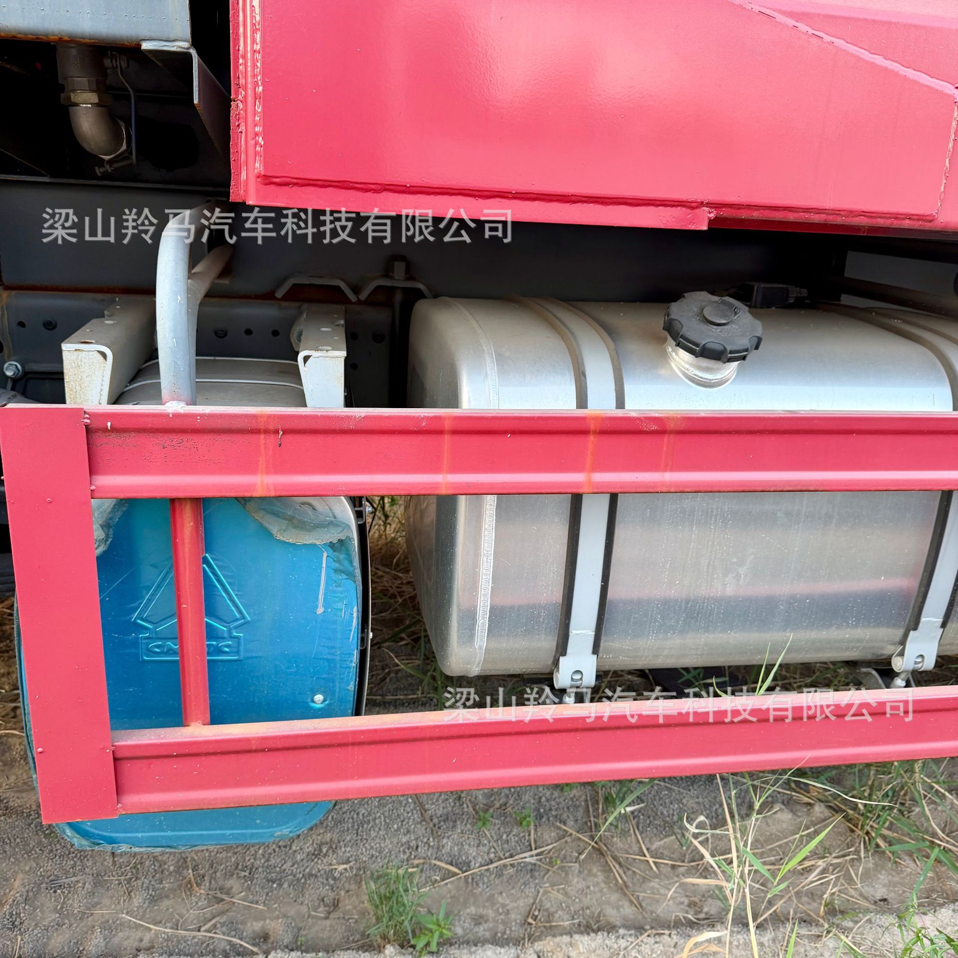 Cross-border medium-duty specialized work truck, HOWO 6x4 dump truck, eight-wheel dump truck, engineering transport truck
