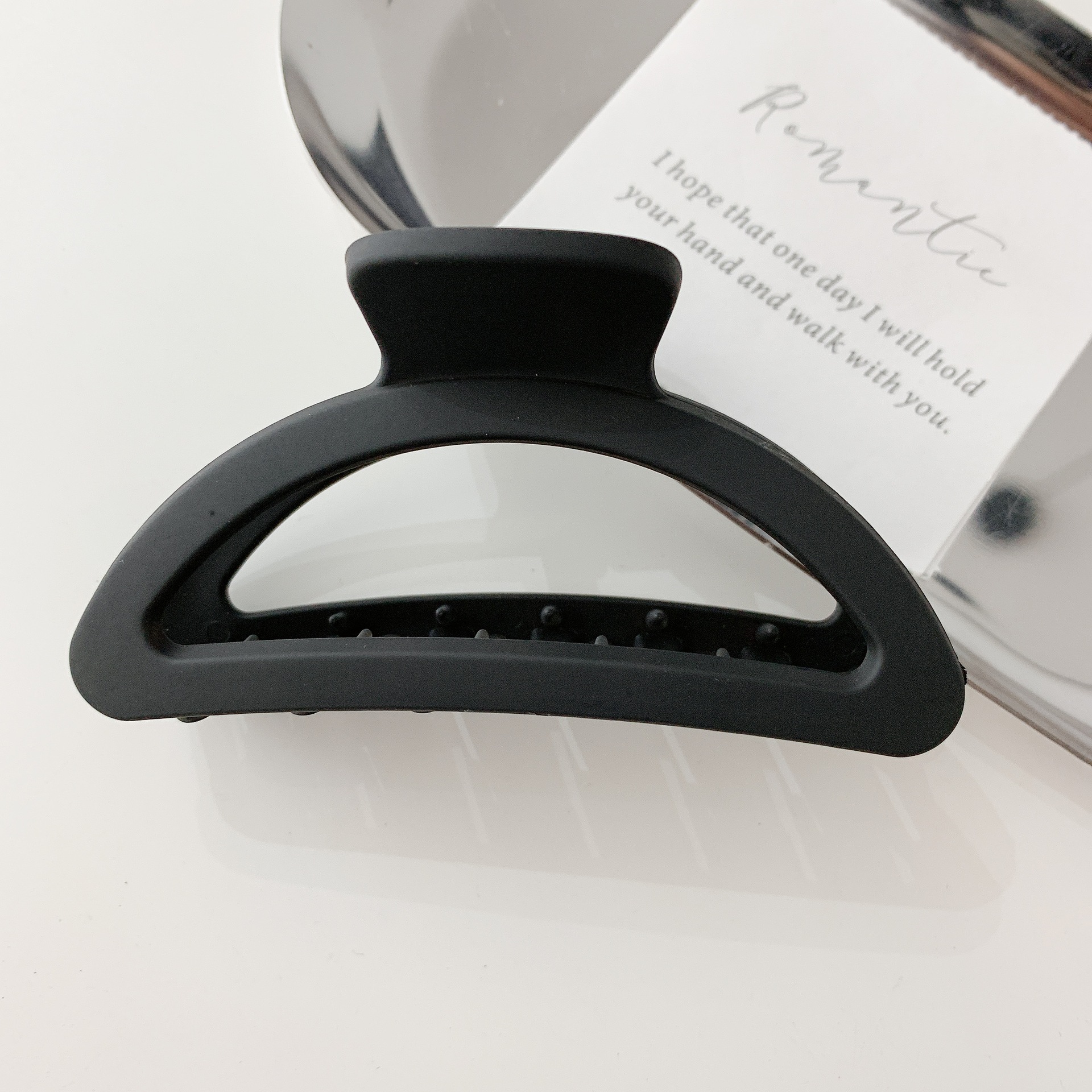 Clip de pelo negro pequeño clip de pelo femenino tocado Cabeza trasera horquilla alta Cola de Caballo horquilla fija clip de tiburón grande al por mayor