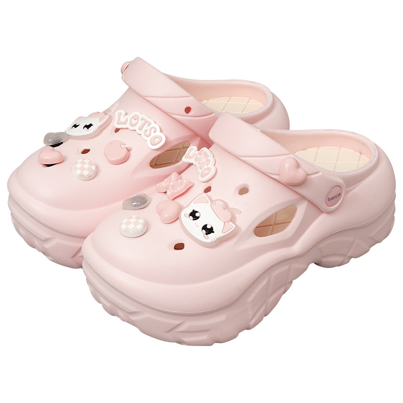 Nuevos zapatos de agujero de fondo de bizcocho de moda, suela gruesa de mujer, aumento de malla antideslizante, lindas sandalias y zapatillas de playa, verano